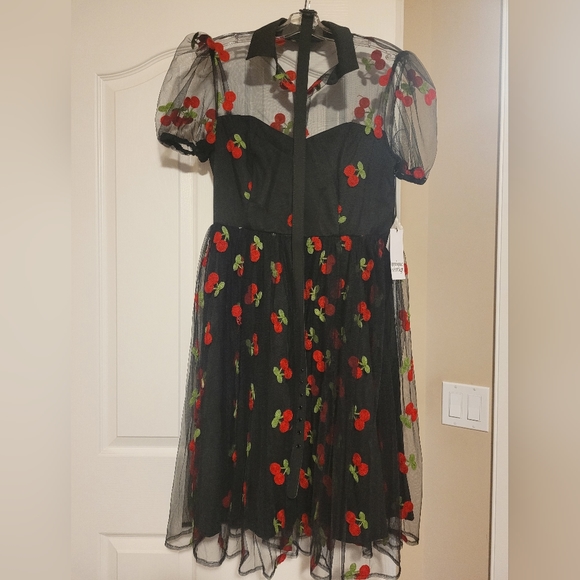 Unique Vintage Black & Red Embroidered Cherry Hollie Swing - Picture 4 of 6